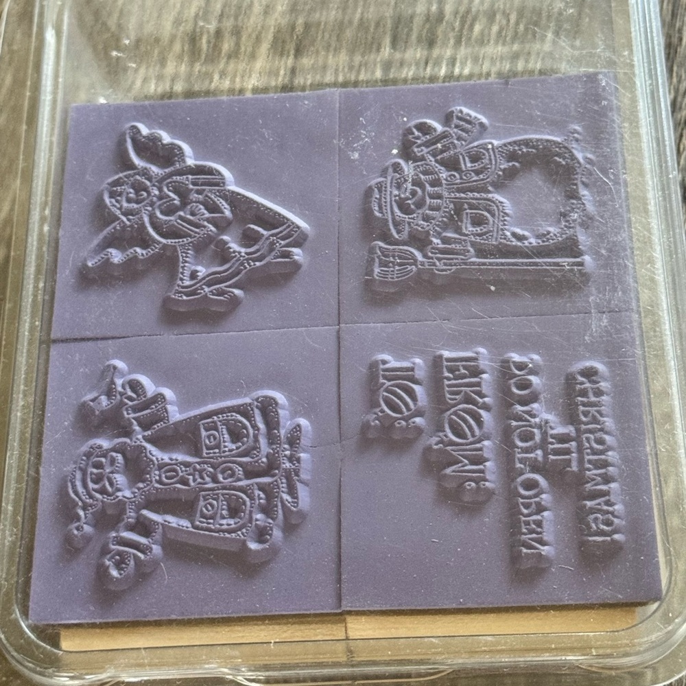 Stampin Up! 2000’s Festive Friends set of 4 stamp kit - Picture 3 of 3